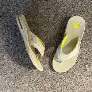 Reef Women's Sandals in Cream and Yellow